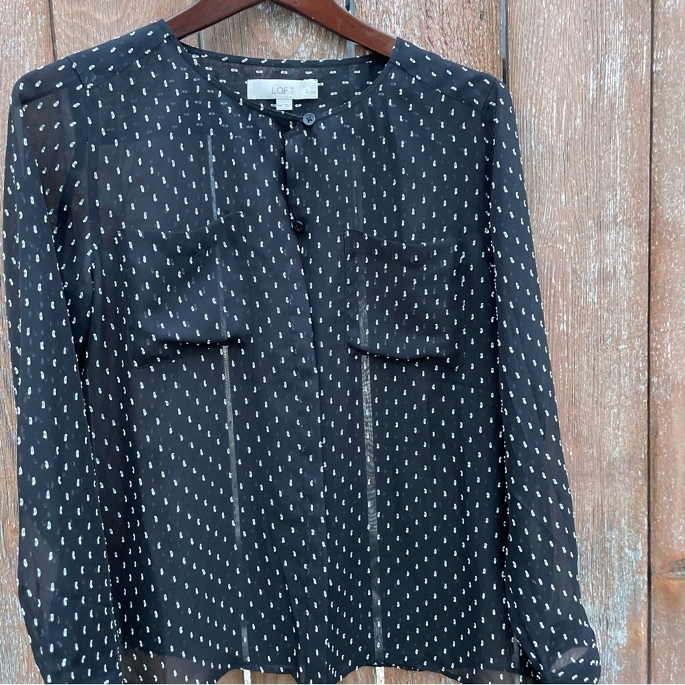 ANN TAYLOR LOFT Women’s Black White Boat Neck Button Down Shirt Medium Petite